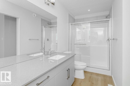 4291 Kinglet Drive, Edmonton, AB - Indoor Photo Showing Bathroom