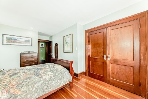 14536 103 Avenue, Edmonton, AB - Indoor Photo Showing Bedroom