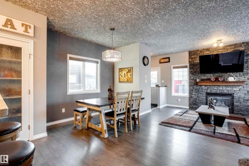 3351 Weidle Way, Edmonton, AB - Indoor With Fireplace