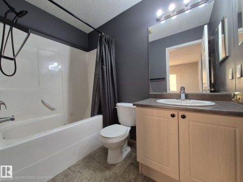 Edmonton, AB - Indoor Photo Showing Bathroom
