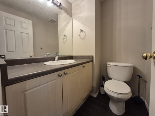 2965 23 Street, Edmonton, AB - Indoor Photo Showing Bathroom