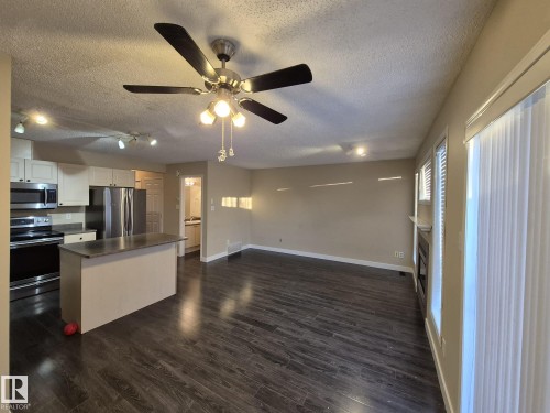 Edmonton, AB - Indoor Photo Showing Kitchen