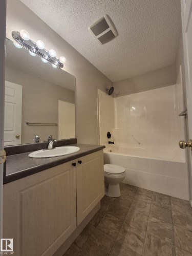 2965 23 Street, Edmonton, AB - Indoor Photo Showing Bathroom