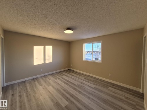 2965 23 Street, Edmonton, AB - Indoor Photo Showing Other Room