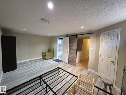 2965 23 Street, Edmonton, AB - Indoor