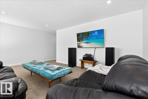 21937 94A Avenue, Edmonton, AB - Indoor