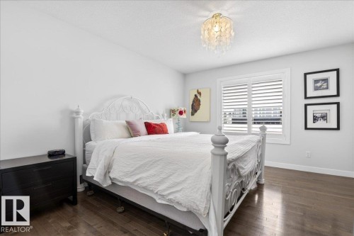 21937 94A Avenue, Edmonton, AB - Indoor Photo Showing Bedroom