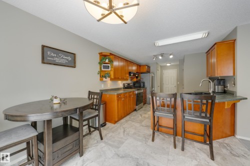 5 Greenbriar Place, Stony Plain, AB - Indoor Photo Showing Dining Room