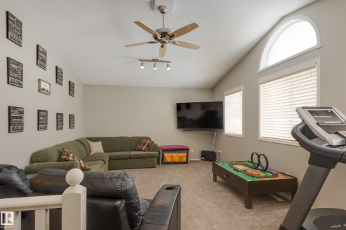 5 Greenbriar Place, Stony Plain, AB - Indoor