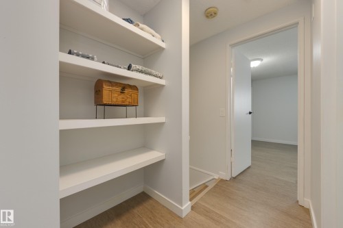 8 Harrison Drive, Edmonton, AB - Indoor