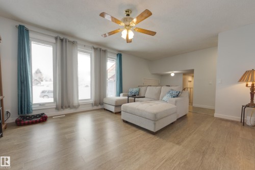 8 Harrison Drive, Edmonton, AB - Indoor Photo Showing Living Room