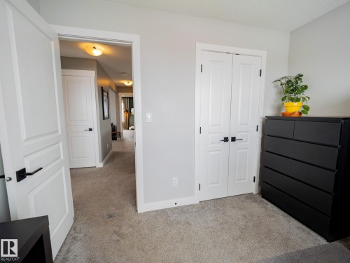 289 Hawks Ridge Boulevard, Edmonton, AB - Indoor