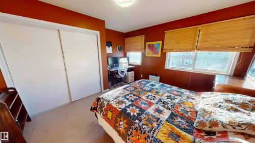 43 5604 199 Street, Edmonton, AB - Indoor Photo Showing Bedroom