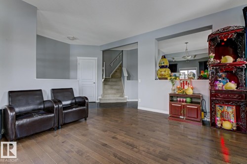 937 Crystallina Nera Way, Edmonton, AB - Indoor