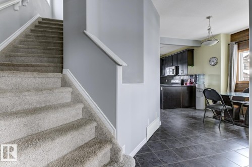 937 Crystallina Nera Way, Edmonton, AB - Indoor Photo Showing Other Room