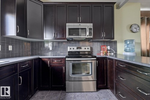 937 Crystallina Nera Way, Edmonton, AB - Indoor Photo Showing Kitchen With Upgraded Kitchen