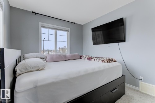 937 Crystallina Nera Way, Edmonton, AB - Indoor Photo Showing Bedroom