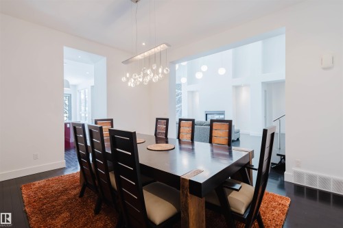 Dining area with dark wood-style floors - 6307 125 Street, Edmonton, AB - Indoor Photo Showing Dining Room