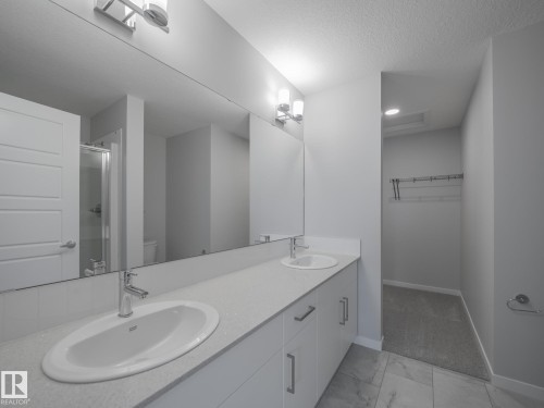 86 Baker Street, Ardrossan, AB - Indoor Photo Showing Bathroom