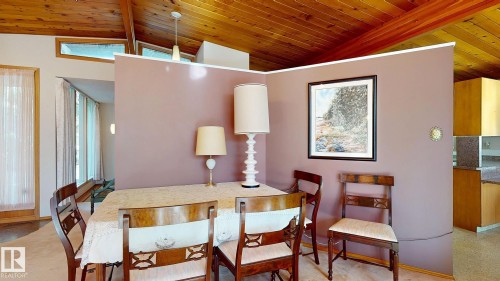 13 Valleyview Crescent, Edmonton, AB - Indoor Photo Showing Dining Room