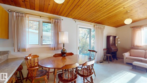 13 Valleyview Crescent, Edmonton, AB - Indoor Photo Showing Dining Room