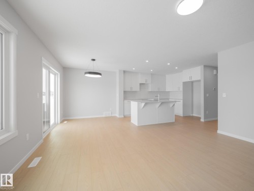 348 172 Avenue, Edmonton, AB - Indoor Photo Showing Kitchen