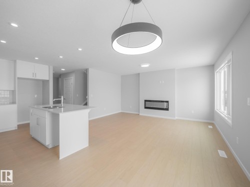 348 172 Avenue, Edmonton, AB - Indoor Photo Showing Kitchen