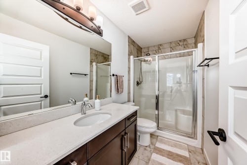 7797 Getty Wynd, Edmonton, AB - Indoor Photo Showing Bathroom