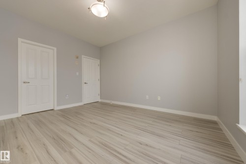 215 1003 Gault Boulevard, Edmonton, AB - Indoor Photo Showing Other Room