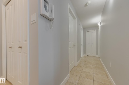215 1003 Gault Boulevard, Edmonton, AB - Indoor Photo Showing Other Room