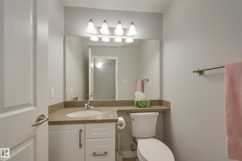 215 1003 Gault Boulevard, Edmonton, AB - Indoor Photo Showing Bathroom