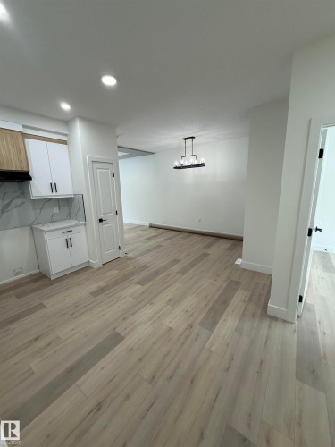 12955 121 Street, Edmonton, AB - Indoor