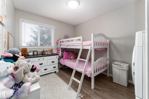 31 Haviland Crescent, St. Albert, AB - Indoor Photo Showing Bedroom