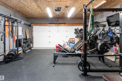 31 Haviland Crescent, St. Albert, AB - Indoor Photo Showing Garage