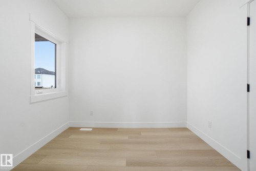 3311 Chernowski Way, Edmonton, AB - Indoor Photo Showing Other Room