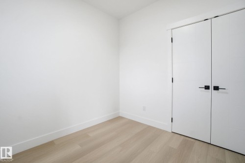 3311 Chernowski Way, Edmonton, AB - Indoor Photo Showing Other Room