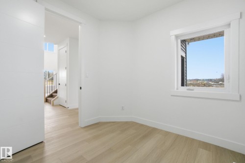 3311 Chernowski Way, Edmonton, AB - Indoor Photo Showing Other Room