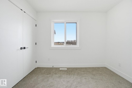 3311 Chernowski Way, Edmonton, AB - Indoor Photo Showing Other Room