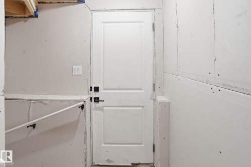 3311 Chernowski Way, Edmonton, AB - Indoor Photo Showing Other Room