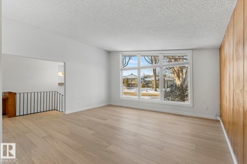 10629 79 Street, Edmonton, AB - Indoor