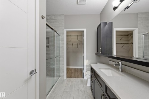 126 1154 Adamson Drive, Edmonton, AB - Indoor Photo Showing Bathroom