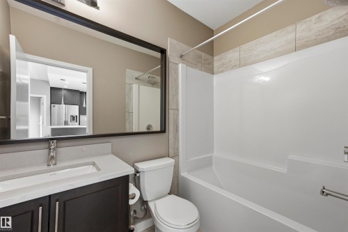 126 1154 Adamson Drive, Edmonton, AB - Indoor Photo Showing Bathroom