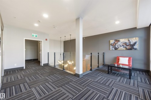 126 1154 Adamson Drive, Edmonton, AB - Indoor Photo Showing Other Room