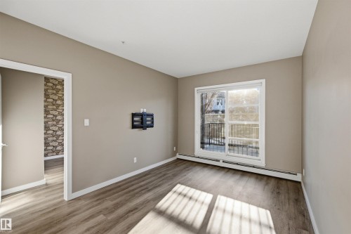 126 1154 Adamson Drive, Edmonton, AB - Indoor