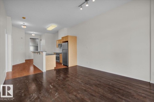 453 10403 122 Street, Edmonton, AB - Indoor Photo Showing Kitchen