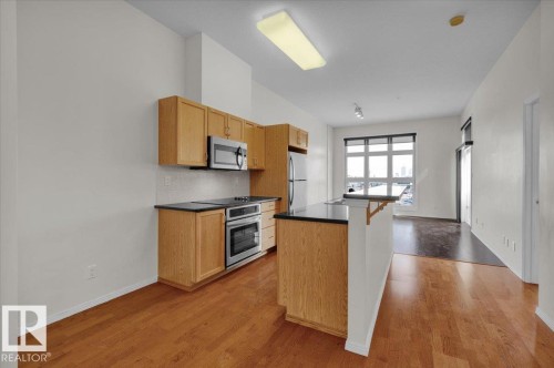 453 10403 122 Street, Edmonton, AB - Indoor Photo Showing Kitchen