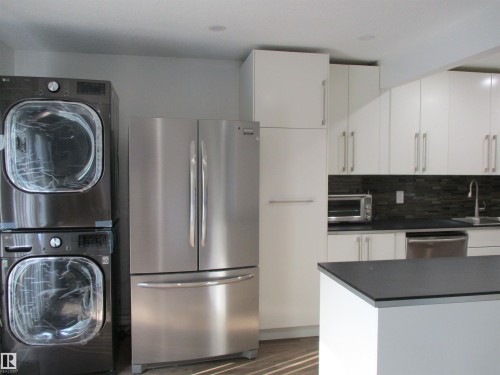 16520 115 Street, Edmonton, AB - Indoor Photo Showing Laundry Room