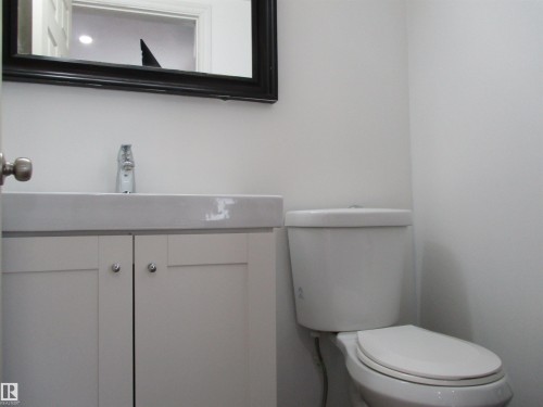 16520 115 Street, Edmonton, AB - Indoor Photo Showing Bathroom