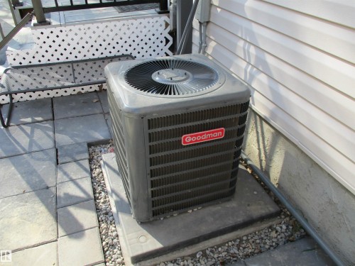 16520 115 Street, Edmonton, AB - 