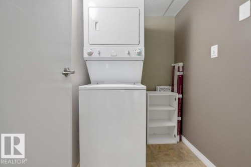 126 4304 139 Avenue, Edmonton, AB - Indoor Photo Showing Laundry Room